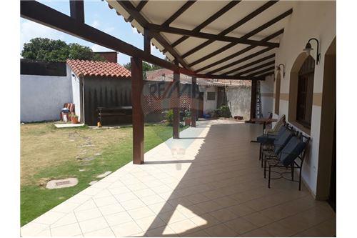 Casa B/ los andes calle 2 Foto 8