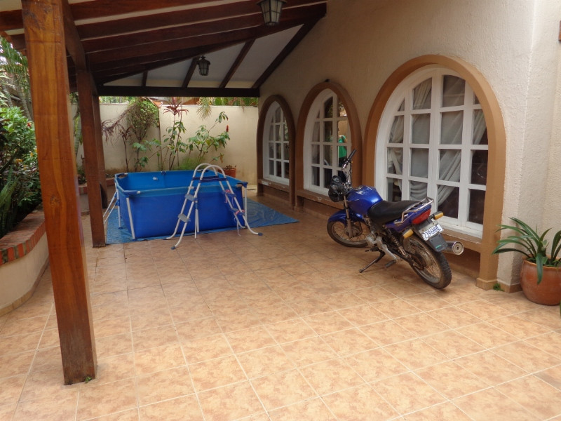 Casa en VentaAV. BENI BARRIO HAMACAS CASA EN VENTA  5 dormitorios 4 baños 2 parqueos Foto 4