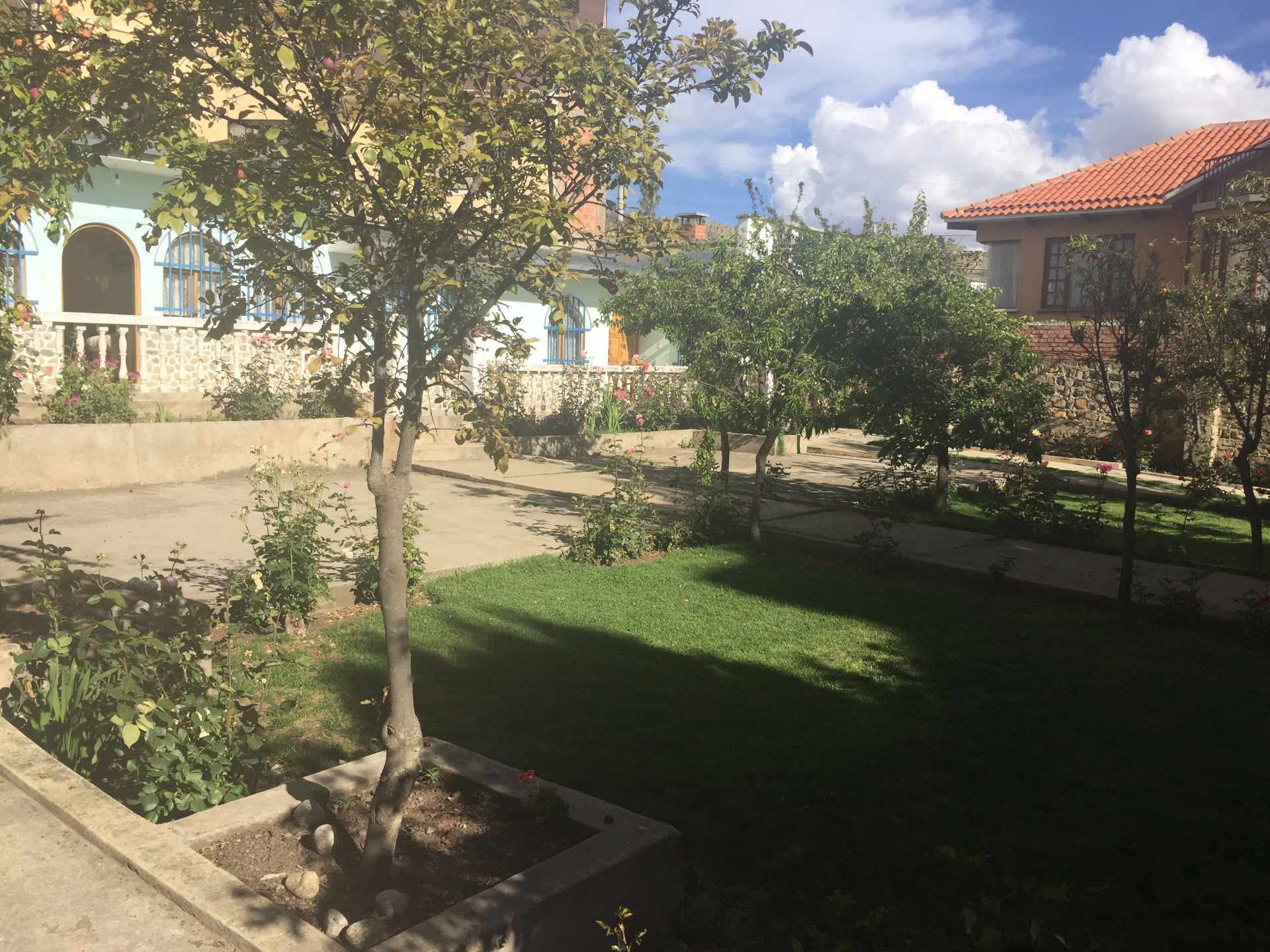 Casa en VentaUrbanización Terra María, Calle A, N° 53 (calle 39 de Achumani) 2 dormitorios 2 baños 2 parqueos Foto 3