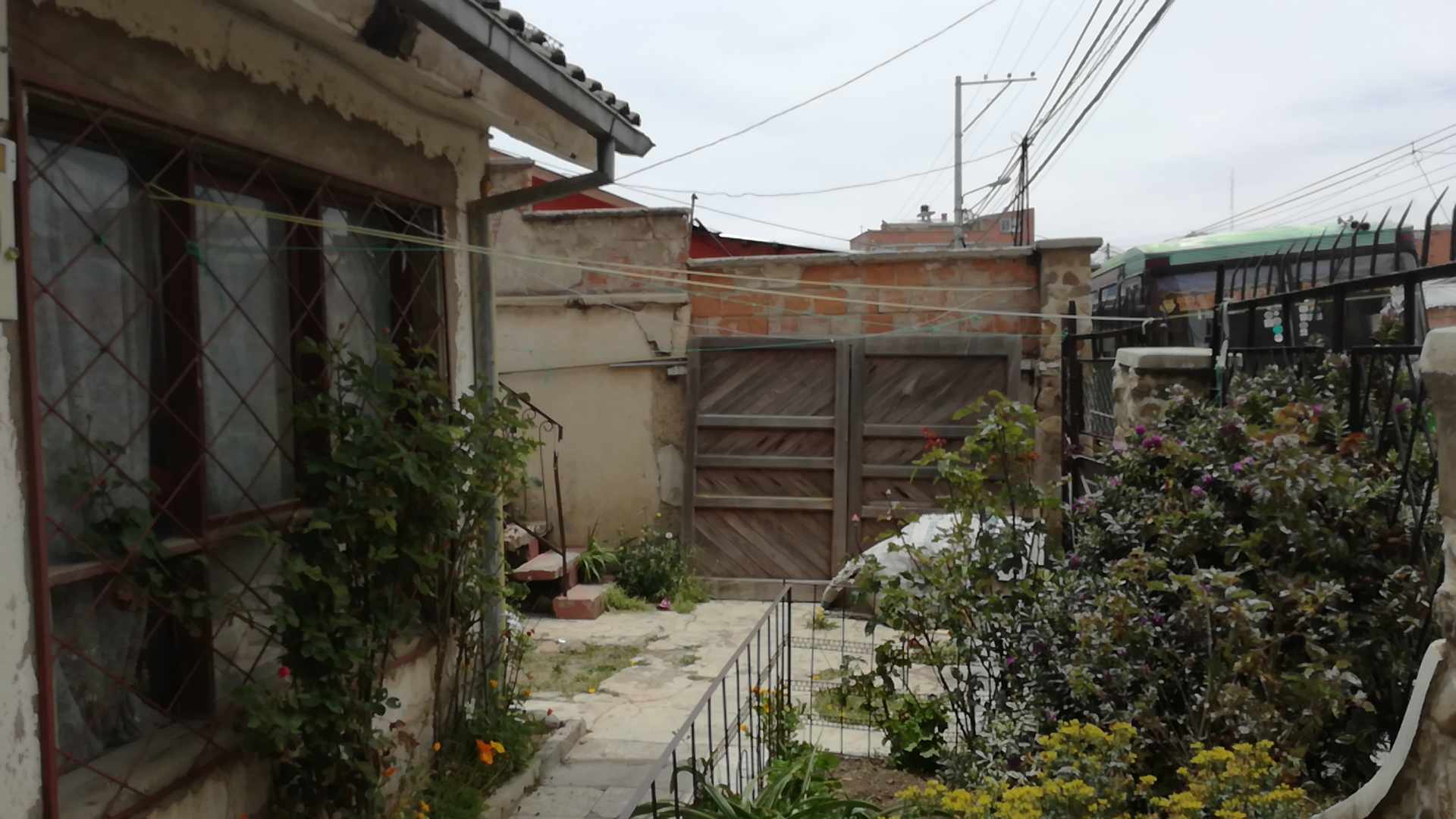 Casa en Ciudad Satélite en El Alto 10 dormitorios 4 baños 1 parqueos Foto 4