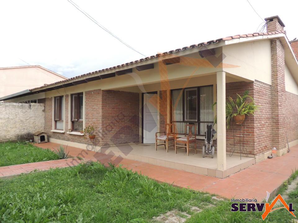 Casa en Sacaba en Cochabamba 3 dormitorios 1 baños 3 parqueos Foto 1