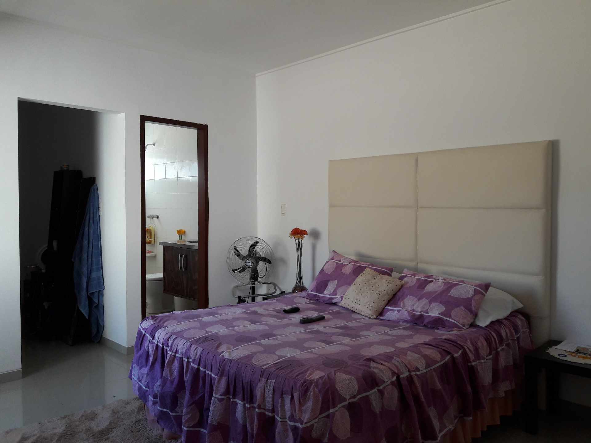 Casa en AlquilerCONDOMINIO SIERRA ALTA 
AV. VIRGEN DE COTOCA 8º ANILLO (2 CUADRAS DE LA AVENIDA) 3 dormitorios 2 baños 2 parqueos Foto 16