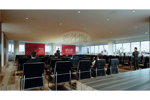 Local comercial en VentaColina del Urubo, Av. Cuarta Foto 9