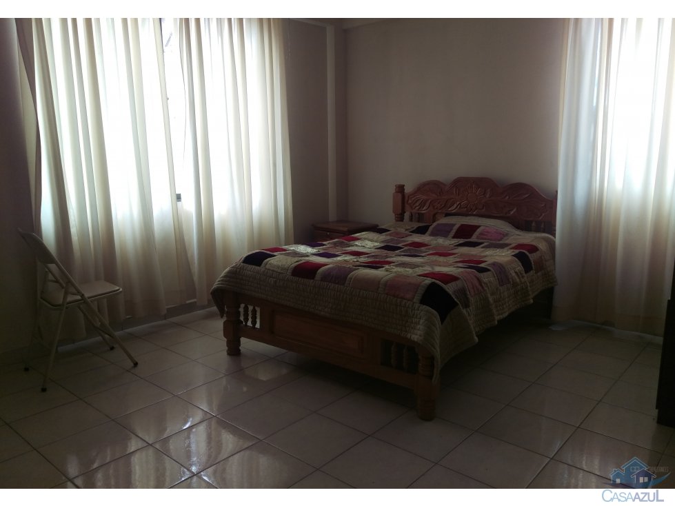 Oficina en Queru Queru en Cochabamba 3 dormitorios 2 baños  Foto 2