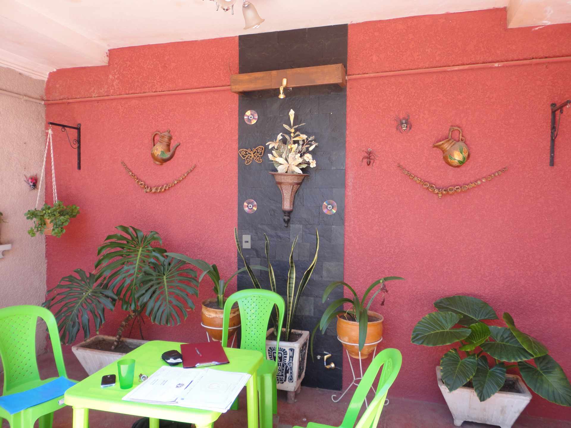 Casa en 4 de Julio en Tarija 4 dormitorios 1 baños 2 parqueos Foto 3