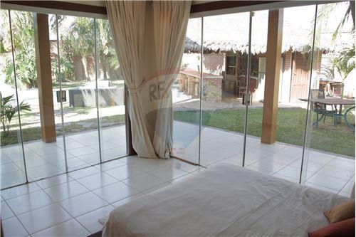 Casa en VentaLA CASONA VIRGEN DE COTOCA  5 baños 1 parqueos Foto 9