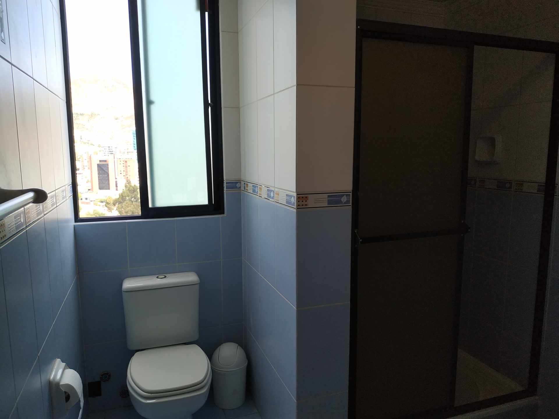 En Alquiler a $us 950 Foto 14