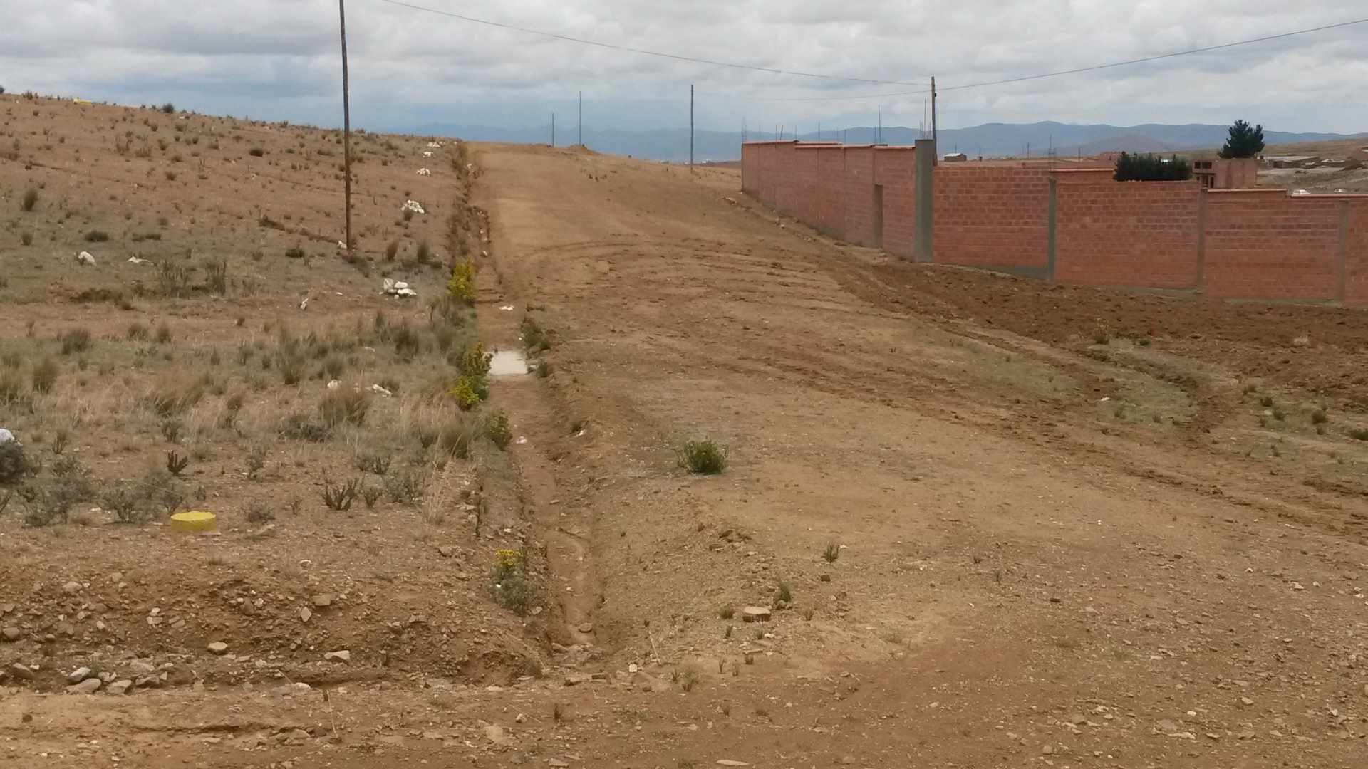 Terreno Carretera La Paz - Oruro Foto 1