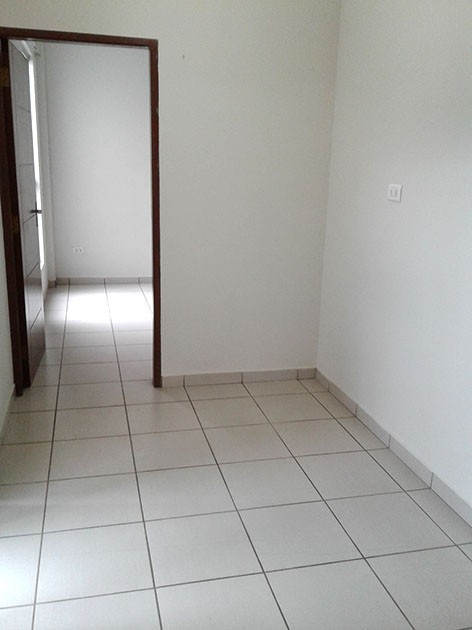 Habitación en AlquilerHabitación con cocina comedor 2° anillo Av. Brasil 1 dormitorios 1 baños  Foto 3