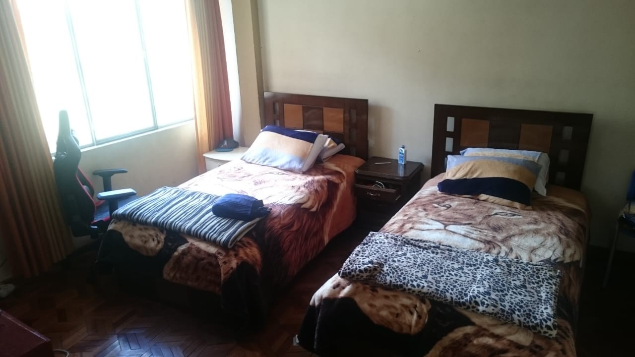 Departamento en Miraflores en La Paz 4 dormitorios 3 baños  Foto 8