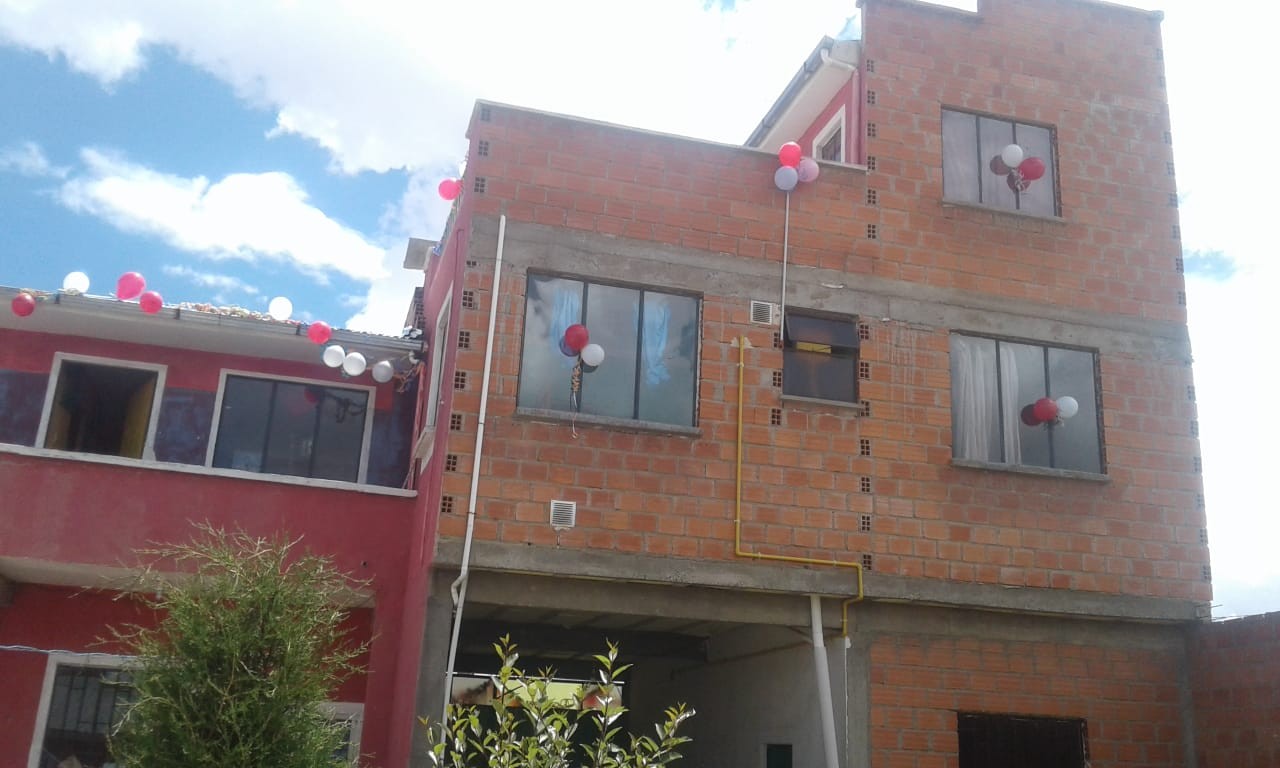 Casa en Los Andes en El Alto 7 dormitorios 2 baños 1 parqueos Foto 2
