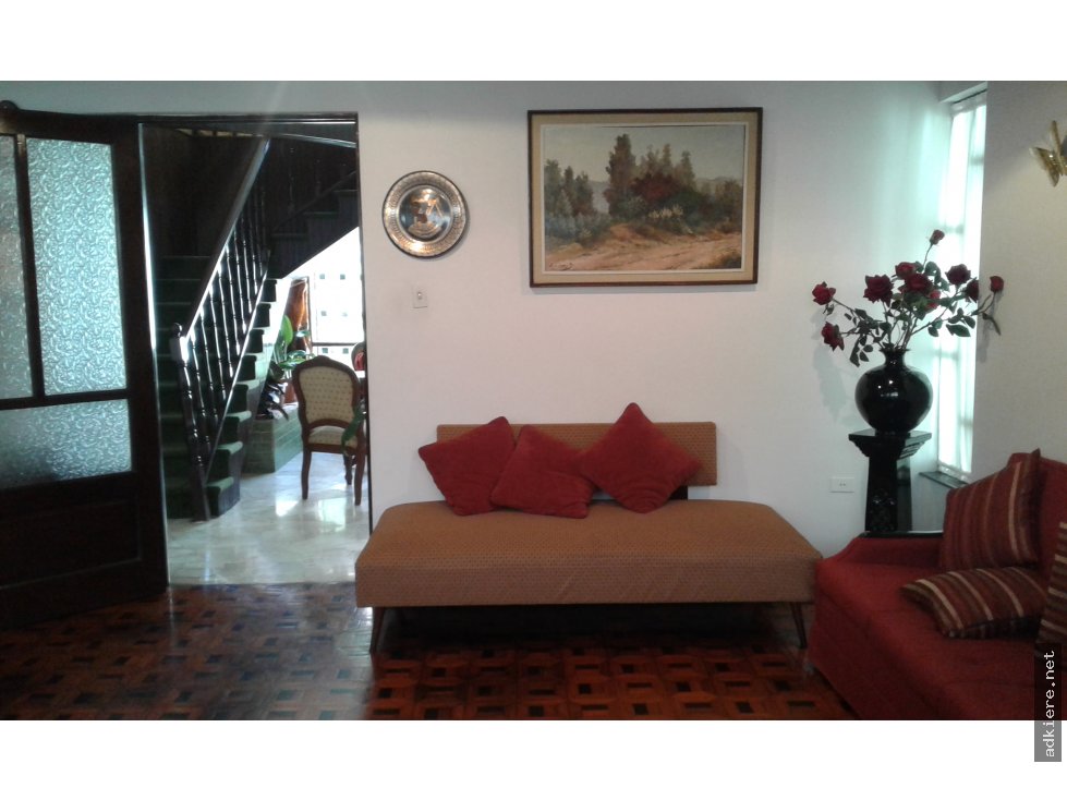Casa en Condebamba en Cochabamba 3 dormitorios 3 baños 5 parqueos Foto 2