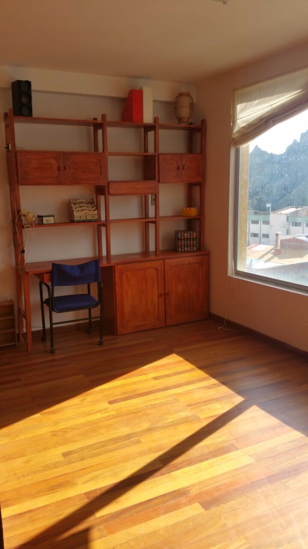 Departamento en Achumani en La Paz 4 dormitorios 4 baños 2 parqueos Foto 9