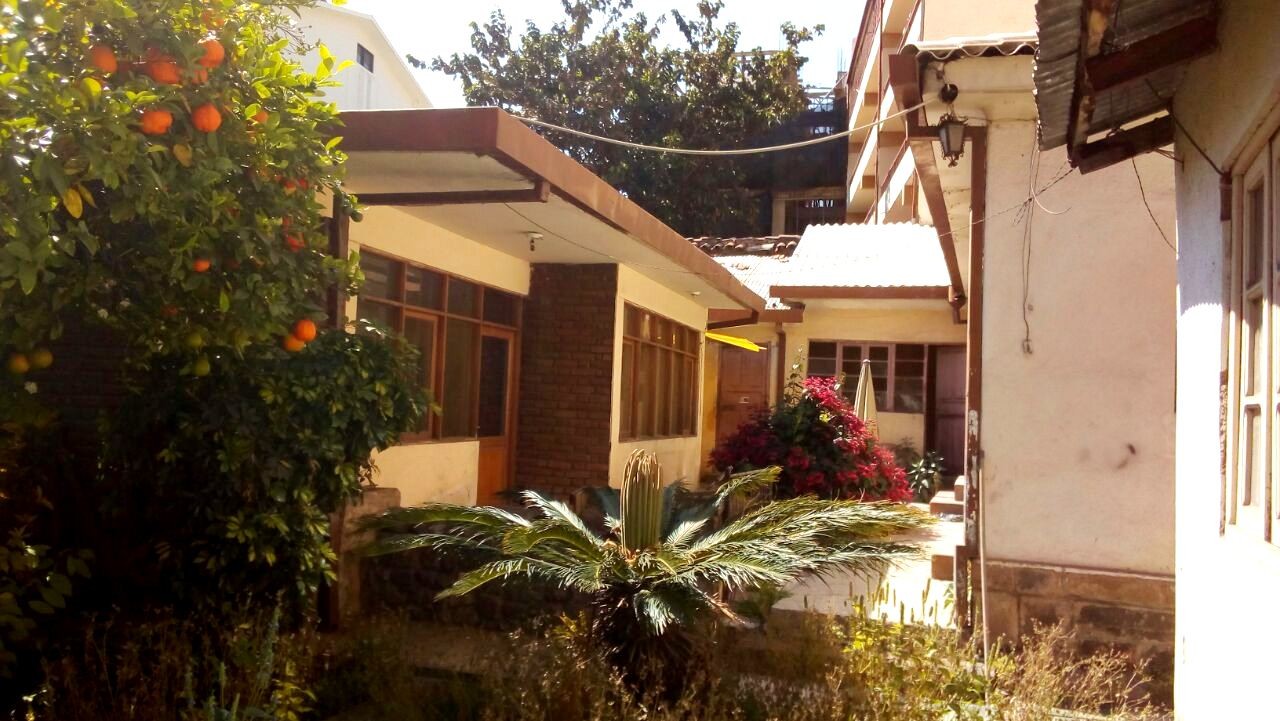 Casa en Noroeste en Cochabamba 5 dormitorios 2 baños 2 parqueos Foto 1