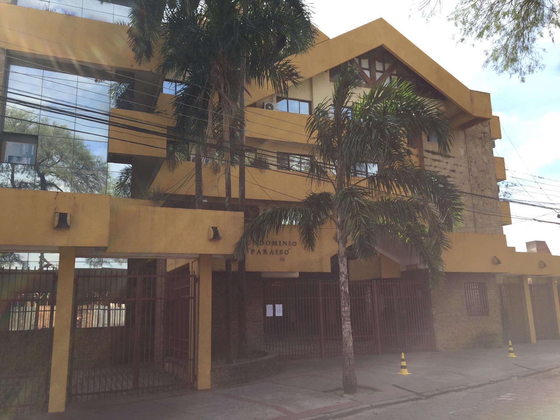 Departamento en VentaCondominio El Paraiso ,c/ Santiago Ortiz # 80 , entre 1 y 2 anillo  2 dormitorios 1 baños  Foto 5