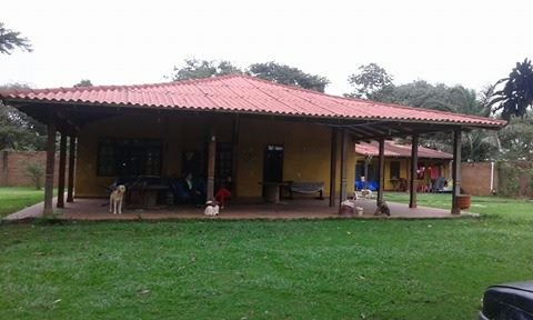 Casa en AlquilerAv. virgen de cotoca 8vo anillo 2 dormitorios 2 baños 27 parqueos Foto 3