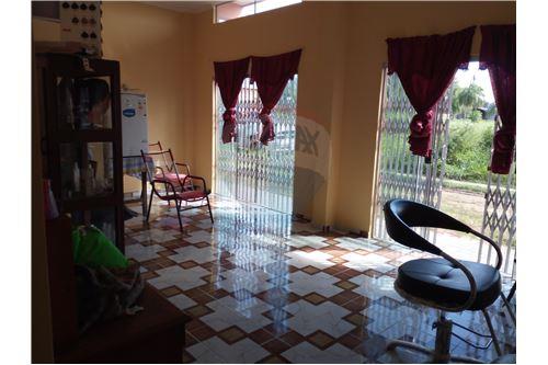 Casa C/ BALLIVIAN   Foto 2