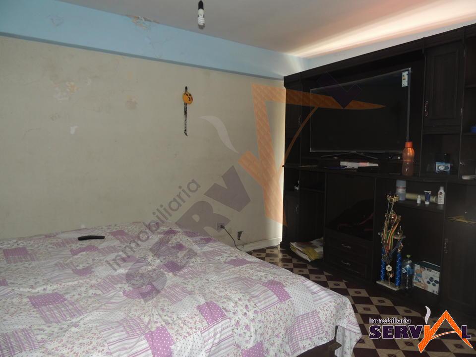 Departamento en Sudoeste en Cochabamba 4 dormitorios 4 baños  Foto 4