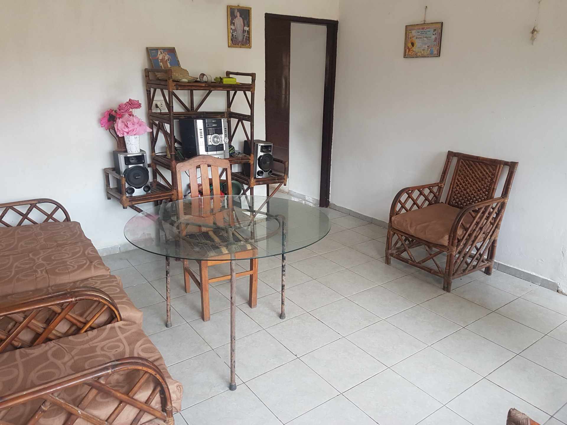 Casa en Entre 6to y 7mo anillo Norte en Santa Cruz de la Sierra 2 dormitorios 1 baños 2 parqueos Foto 3