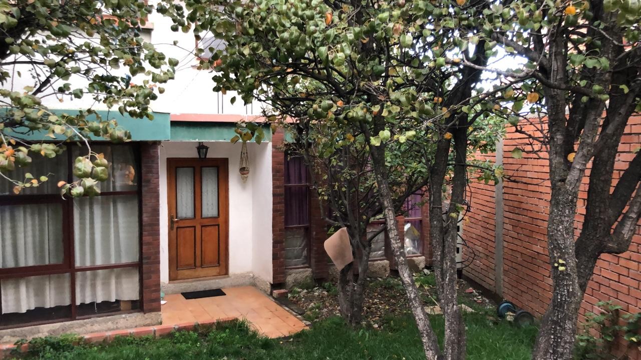 Habitación en AnticréticoObrajes calle bolivar 4 no. 608 La Paz   1500 parqueos Foto 1