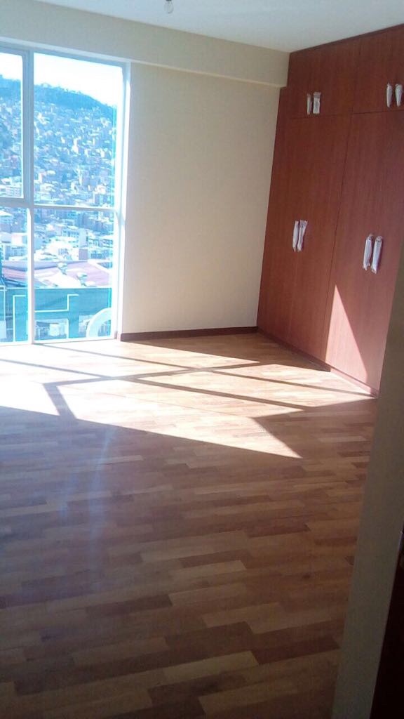 Departamento en Miraflores en La Paz 2 dormitorios 2 baños  Foto 1
