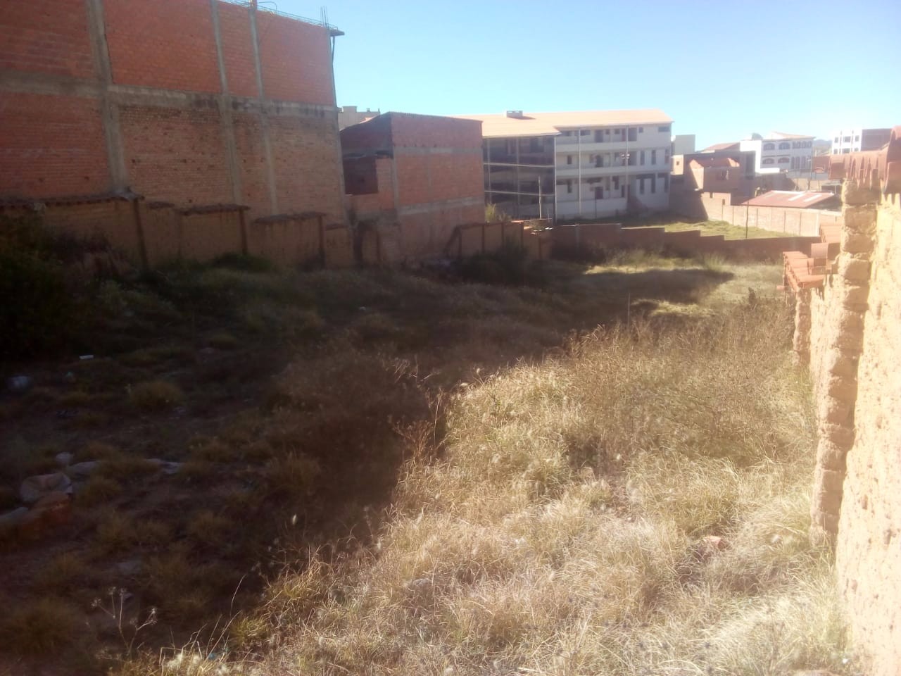 Terreno en VentaAV. JUANA AZURDUY DE PADILLA, ZONA SURTIDOR OQHARIKUNA    Foto 1