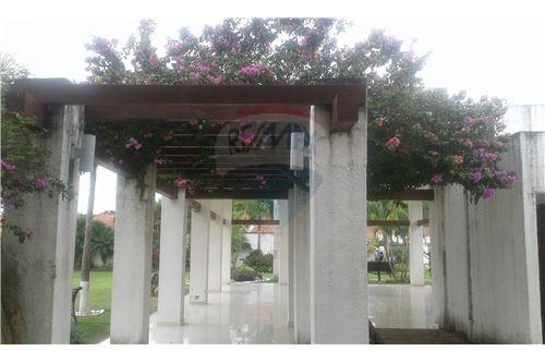 Departamento en Entre 2do y 3er anillo Oeste en Santa Cruz de la Sierra  2 baños  Foto 8