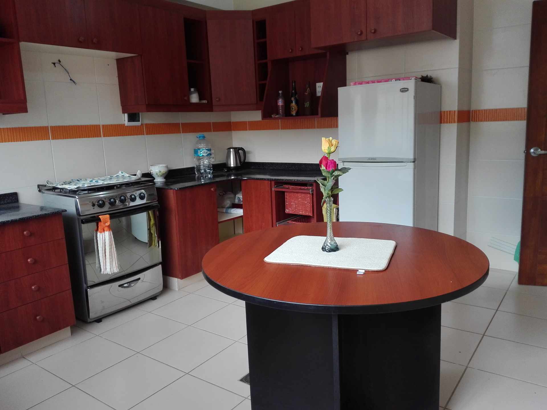 Casa en VentaCalle 2 de Febrero, entre calles 6 y 7 de Mallasa, Nro 200 3 dormitorios 4 baños 2 parqueos Foto 8