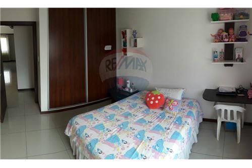 En Venta a $us 325,000 Foto 2