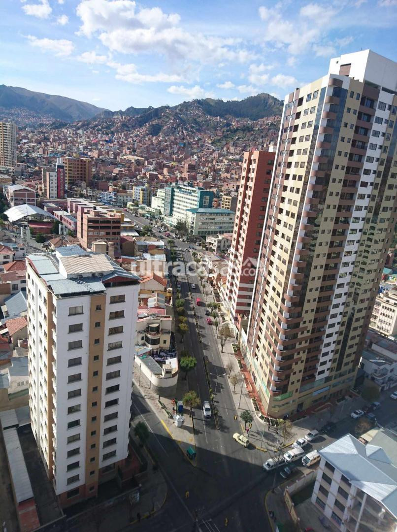 Departamento en Miraflores en La Paz 2 dormitorios 4 baños  Foto 7