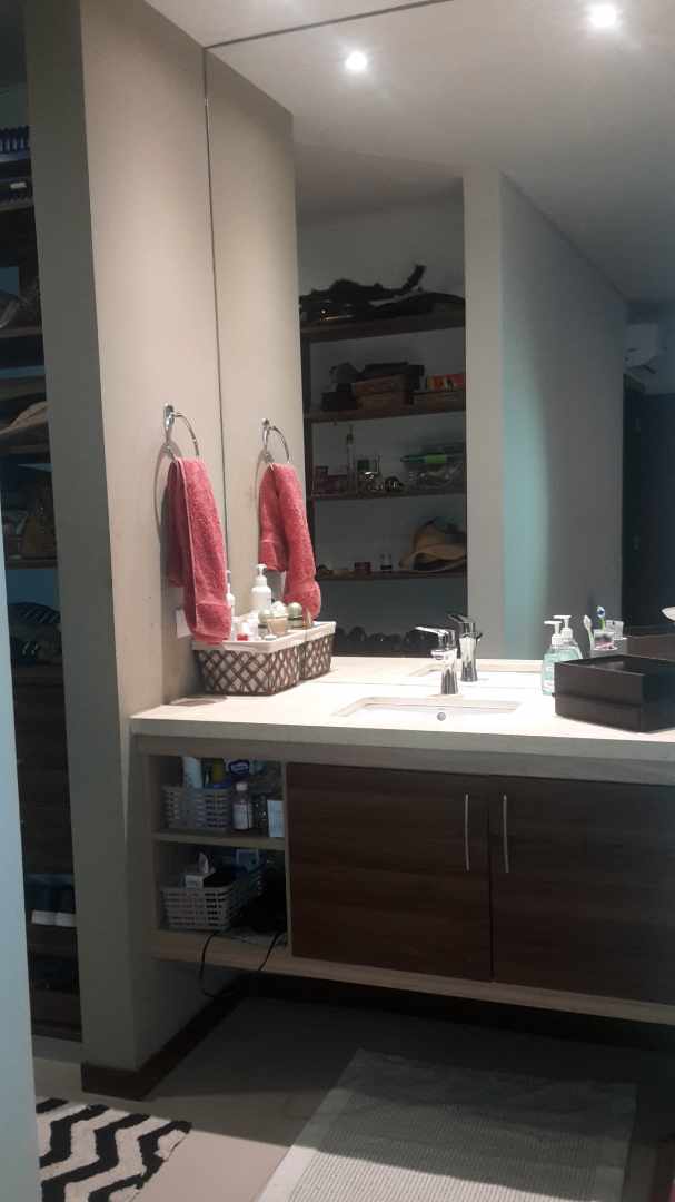 En Alquiler a $us 880 Foto 22