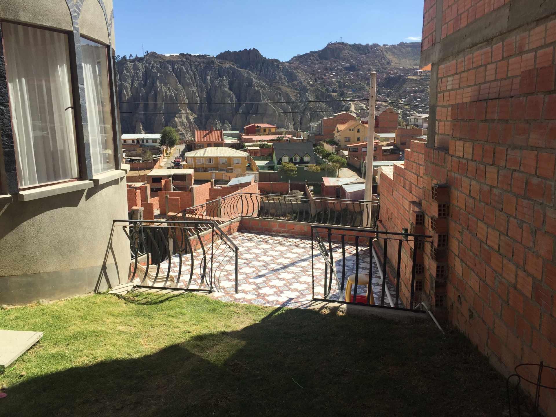 Casa en Alto Irpavi en La Paz 3 dormitorios 2 baños 2 parqueos Foto 5