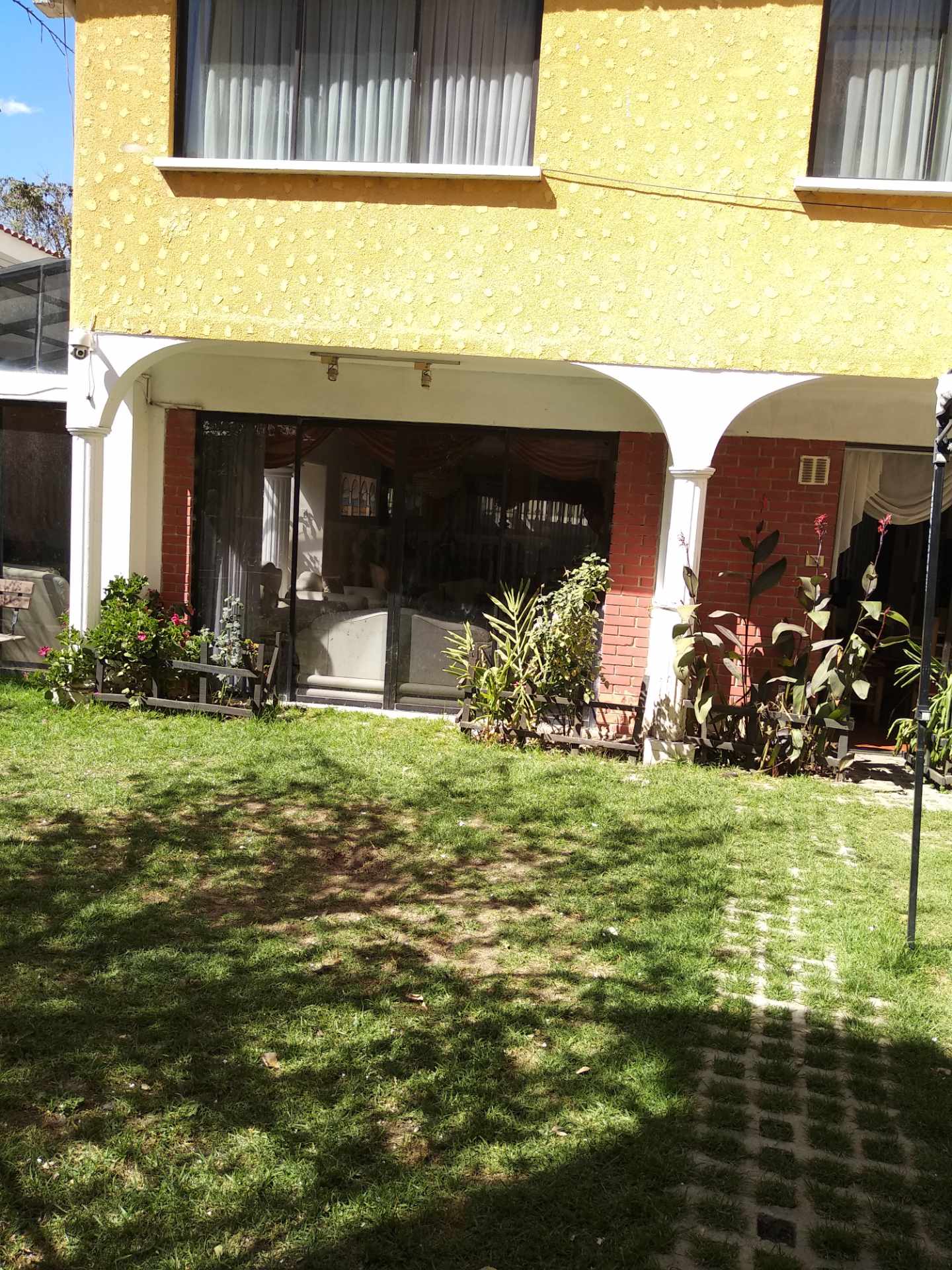 Casa en AlquilerObrajes, calle 5 3 dormitorios 5 baños 2 parqueos Foto 3