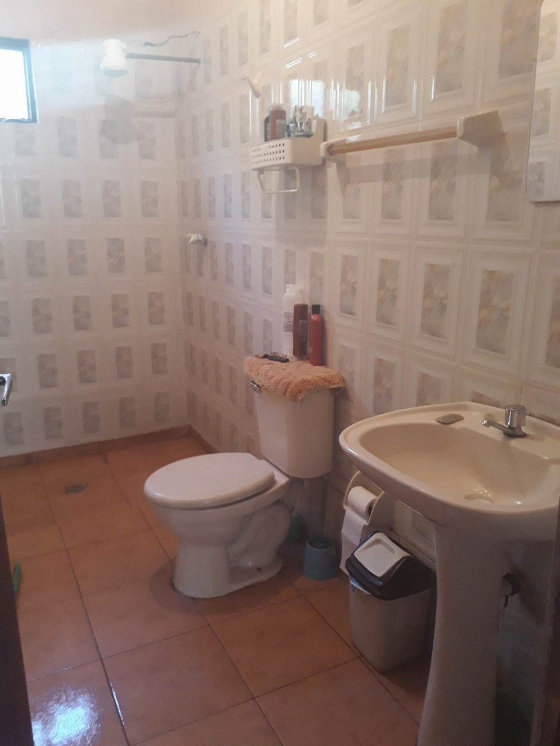 Casa en El Palmar en Santa Cruz de la Sierra 3 dormitorios 1 baños 2 parqueos Foto 3