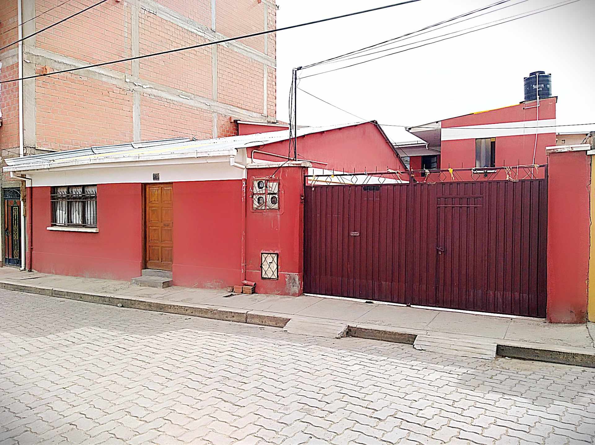 Casa en Venta Calle 2 No. 1278, Plan 561, Ciudad Satélite - El Alto  6 dormitorios 3 baños 3 parqueos Foto 1