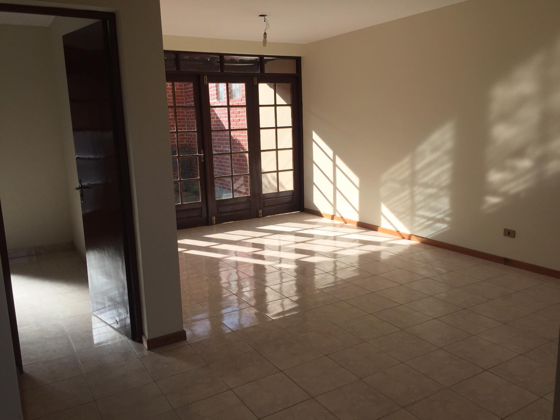 Casa en VentaZona Quintanilla Urb.Los Pinos Chacacollo calle 3 #43 5 dormitorios 4 baños 1 parqueos Foto 13