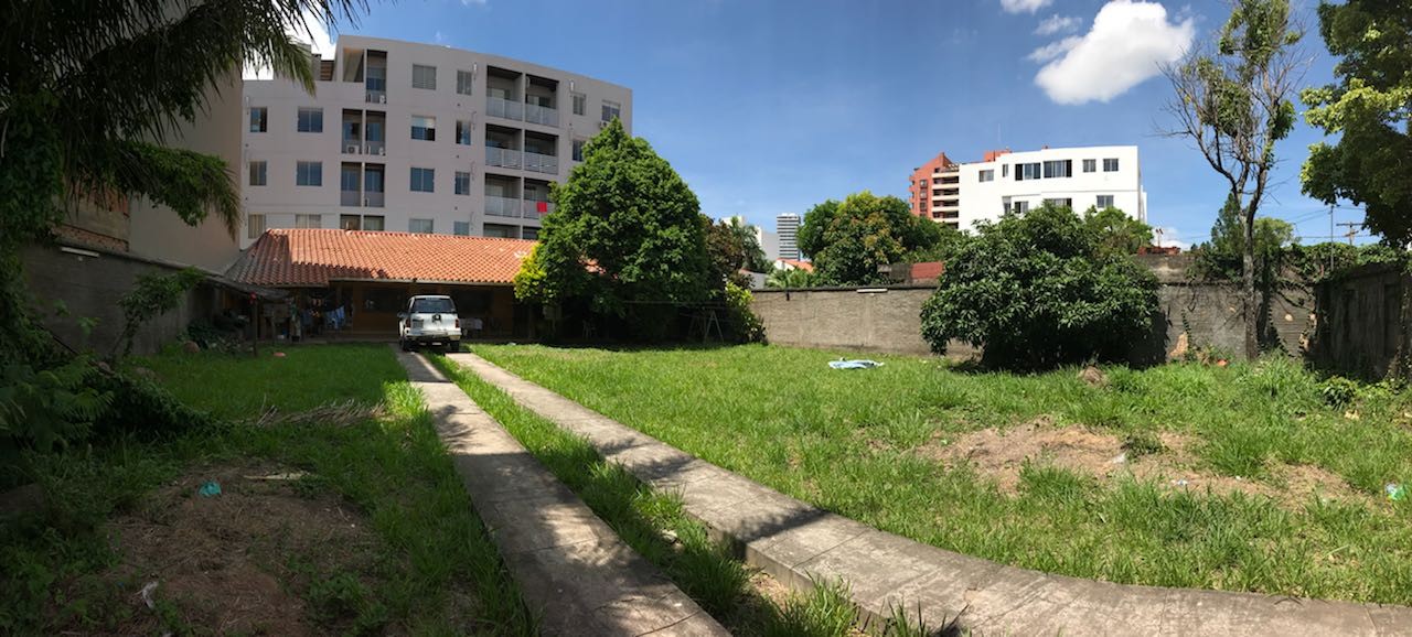 Terreno en VentaTerreno 665 m2, A 100mt. del Canal Isuto Foto 2