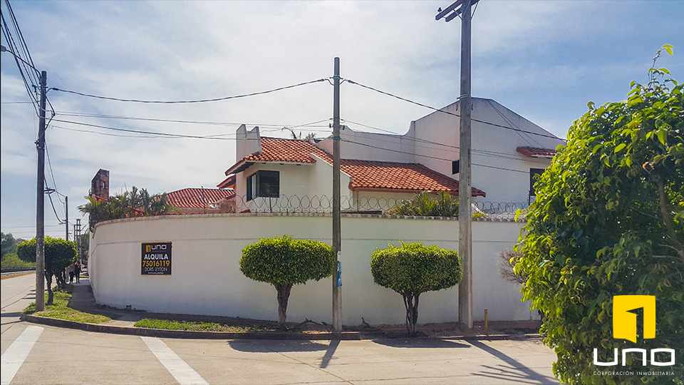 Casa en VentaBarrio Sirari, sobre Avenida Radial  23 esquina Los Claveles Foto 9