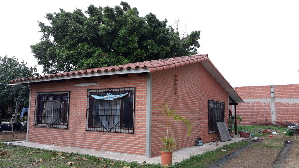 Casa en Venta7mo Anillo Santos Du Mont y 8vo anillo Barrio Hidalgo Cerca del Mercado Max Fernandez  5 dormitorios 2 baños  Foto 1