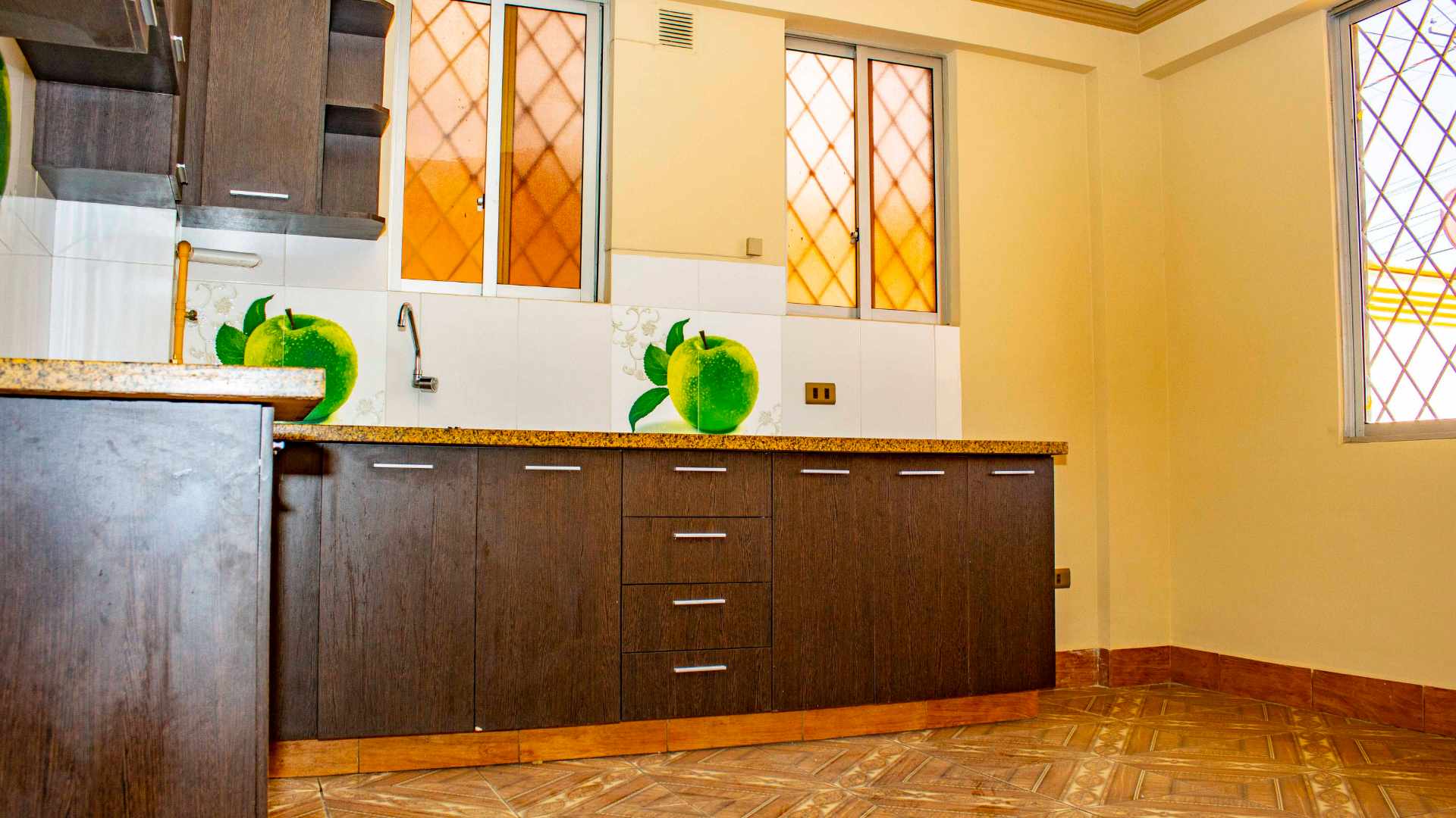 Departamento C. Raul Arce esquina Cañada Cochabamba Foto 11