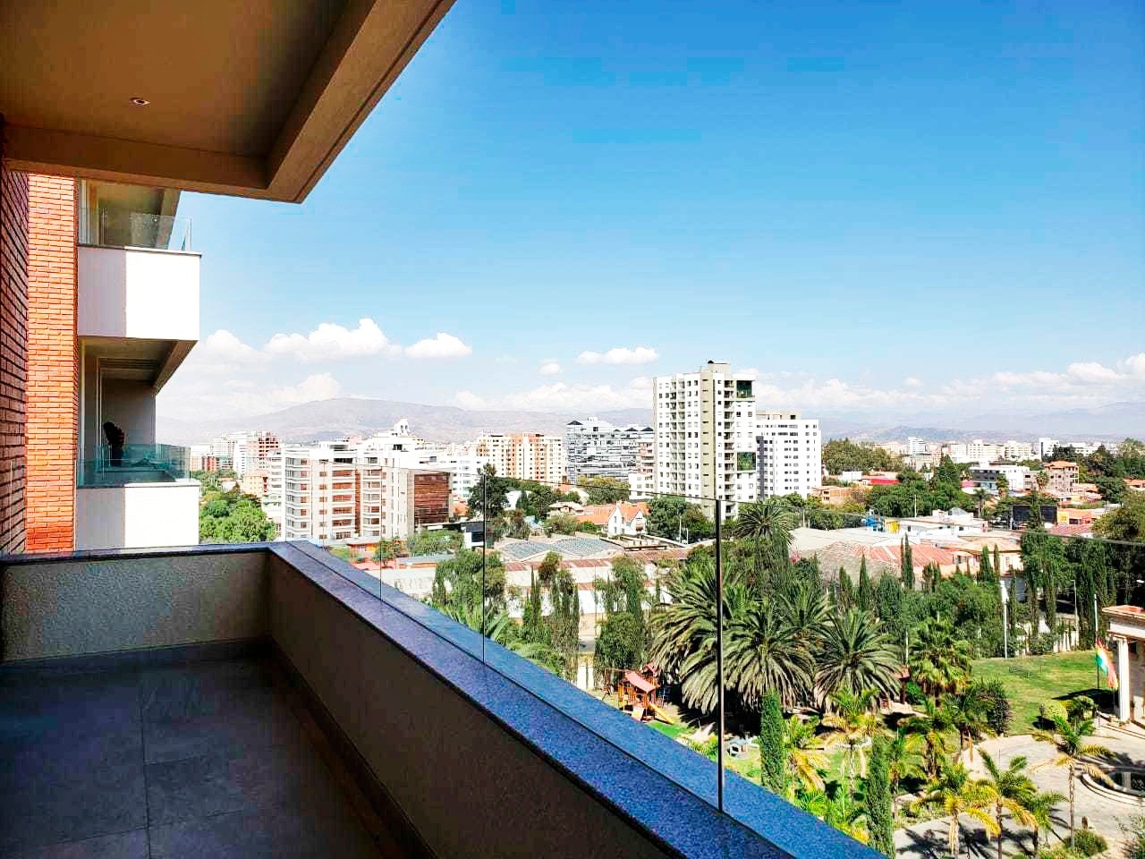 Departamento en Aranjuez en Cochabamba 3 dormitorios 4 baños 2 parqueos Foto 6