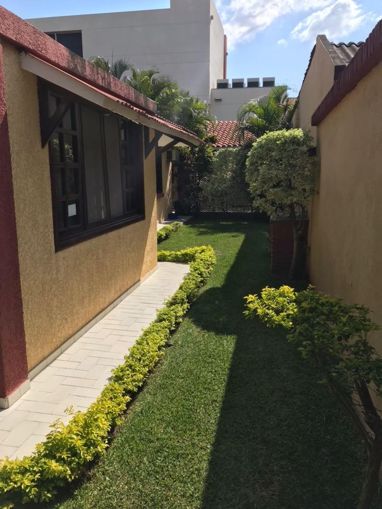 Casa en AlquilerBarrio Sirari Calle Flamboyano  Foto 19