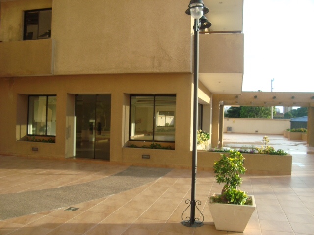 Departamento en VentaAv. BANZER # 222 Condominio Torres Gemelas  Foto 4