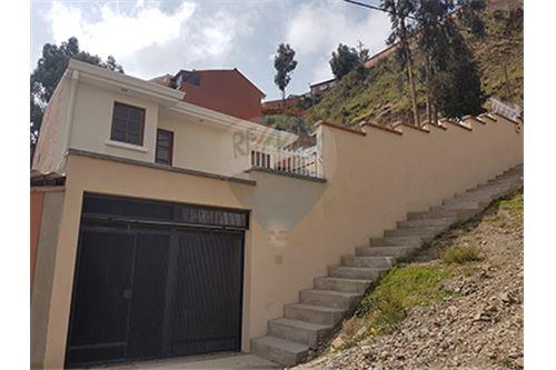 Casa en Achumani en La Paz 10 dormitorios 5 baños 3 parqueos Foto 10
