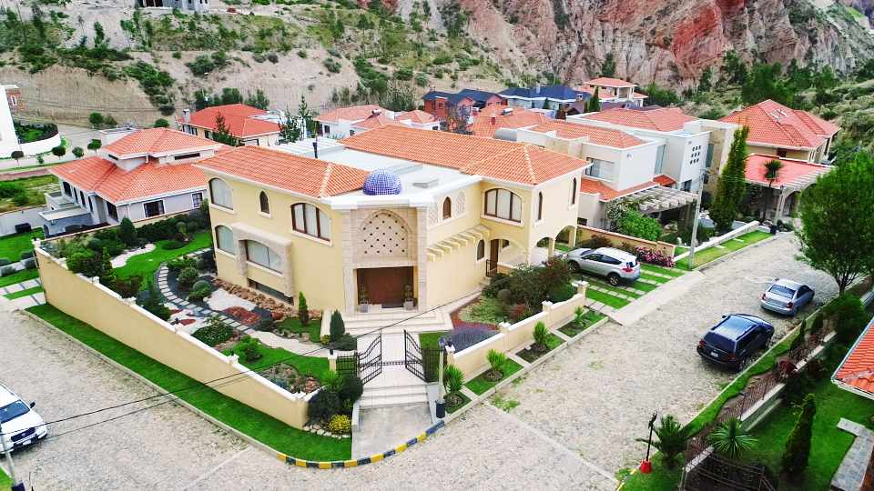 Casa en VentaUrbanización SEQUOIA ARANJUEZ 5 dormitorios 9 baños 5 parqueos Foto 1