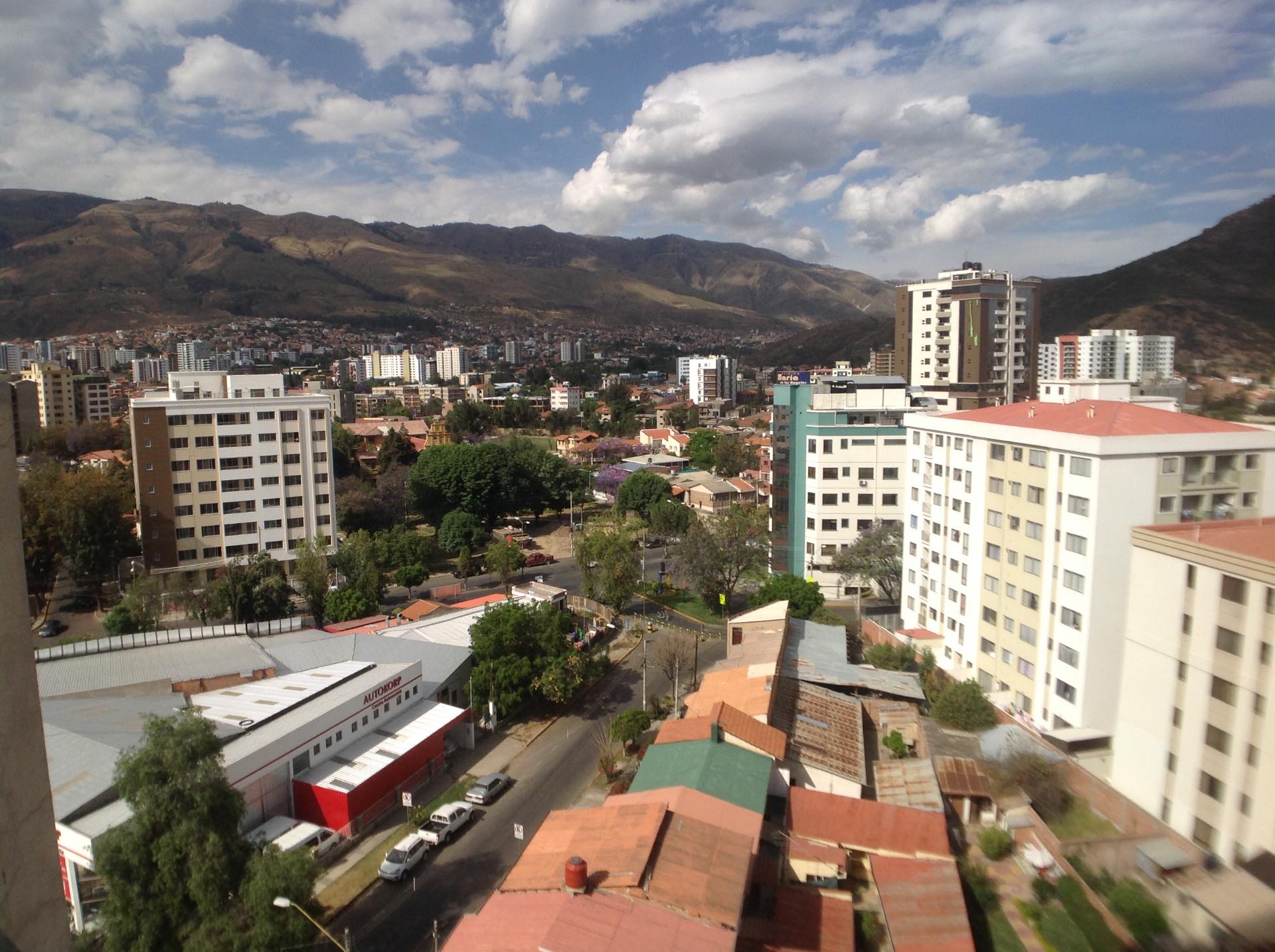 Departamento en Muyurina en Cochabamba 3 dormitorios 4 baños 1 parqueos Foto 14