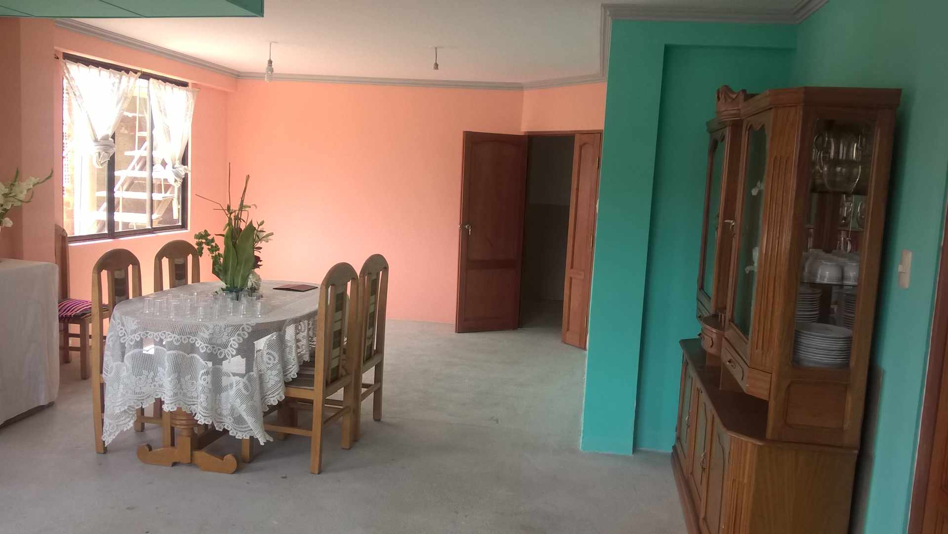 Casa en Alto Irpavi en La Paz 4 dormitorios 2 baños 1 parqueos Foto 3