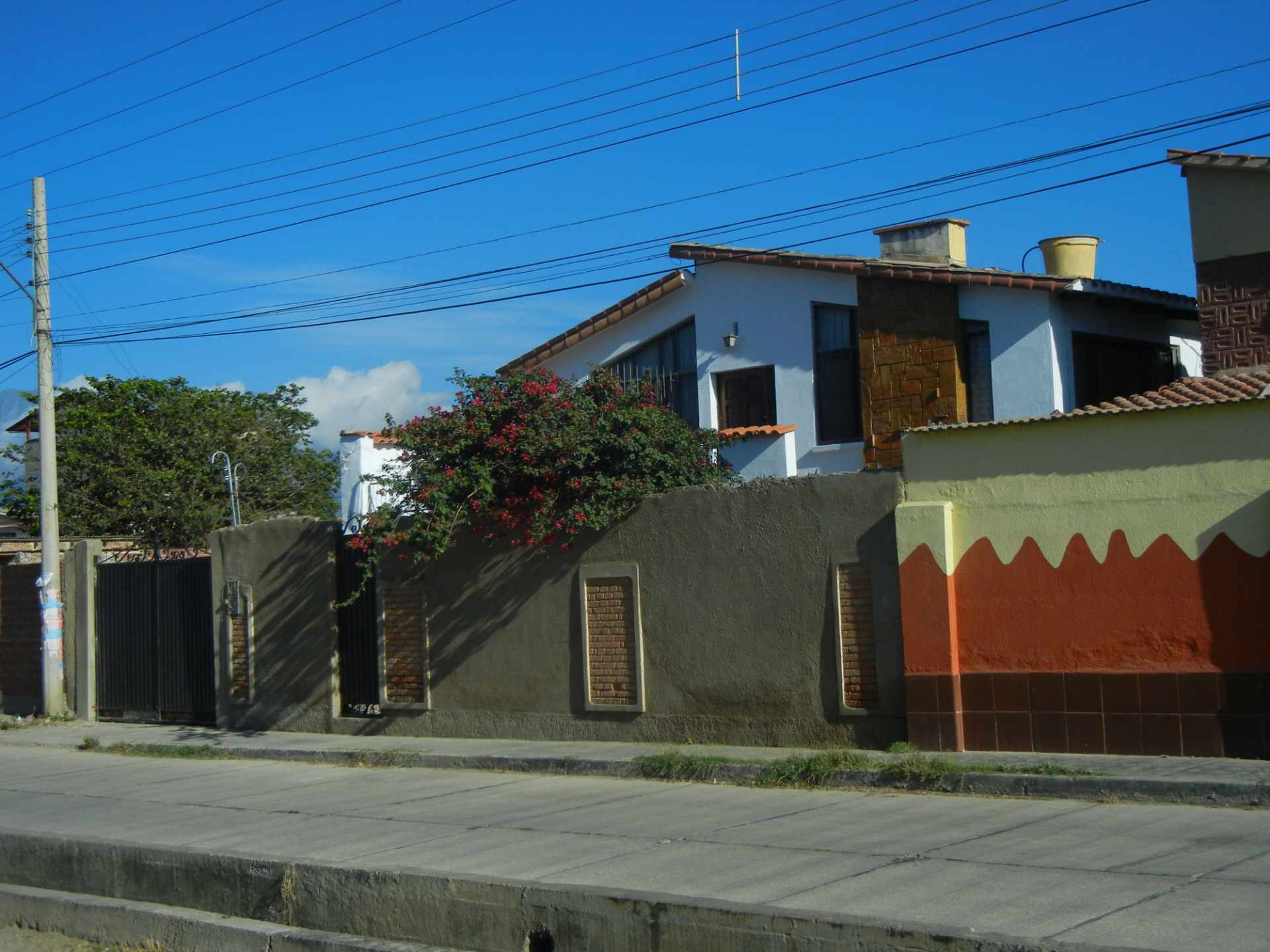 Casa Av. Blanco Galindo Km.6 
 Foto 2