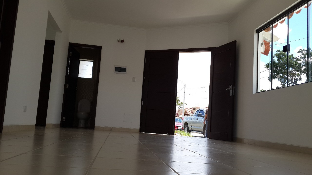 En Alquiler a $us 700 Foto 2