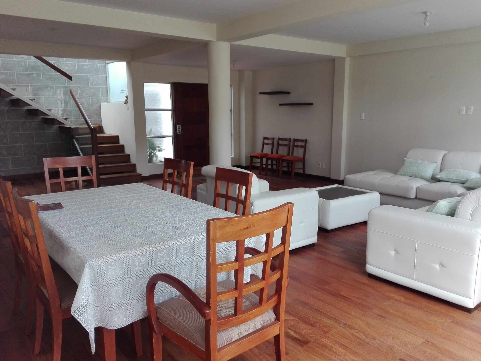 Casa en VentaCalle 2 de Febrero, entre calles 6 y 7 de Mallasa, Nro 200 3 dormitorios 4 baños 2 parqueos Foto 10